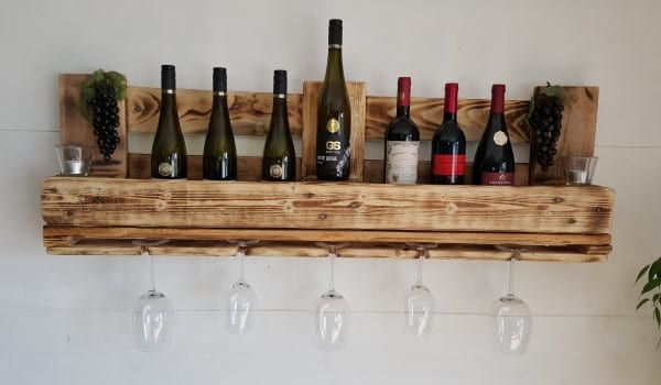 estanterías con palets para el vino