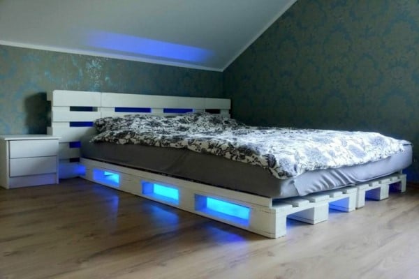 cama palet luces led