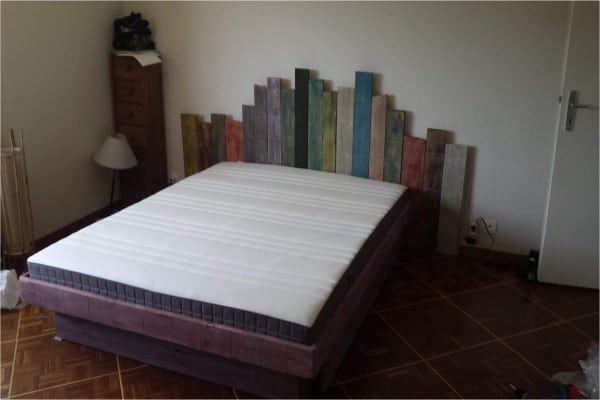 cabecero cama pintado palets